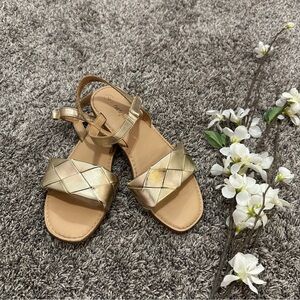 gold Cat & Jack sandals size 4